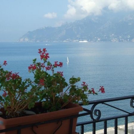 B&B Fronte Del Mare Σαλέρνο Εξωτερικό φωτογραφία