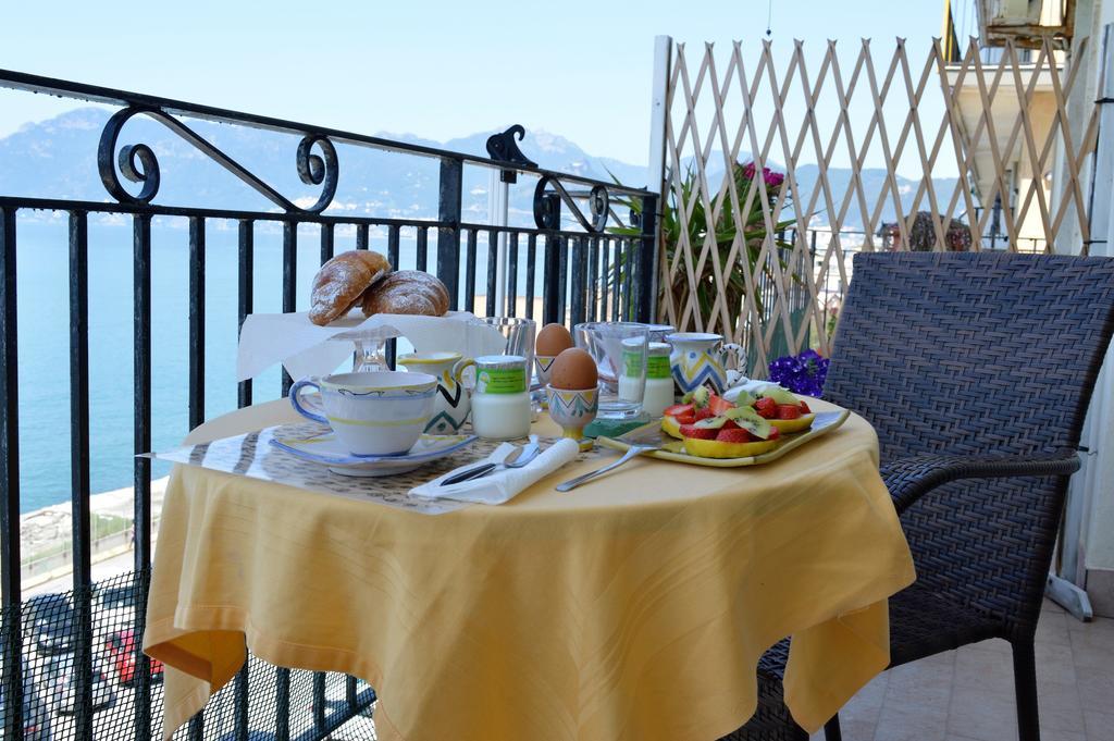 B&B Fronte Del Mare Σαλέρνο Εξωτερικό φωτογραφία