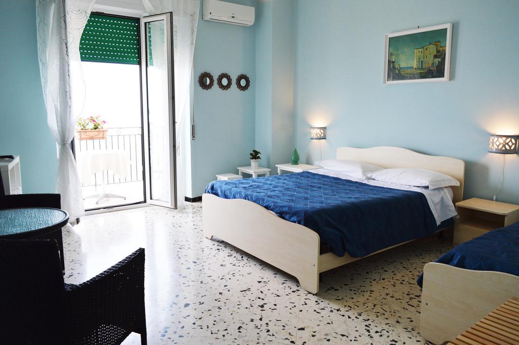 B&B Fronte Del Mare Σαλέρνο Εξωτερικό φωτογραφία